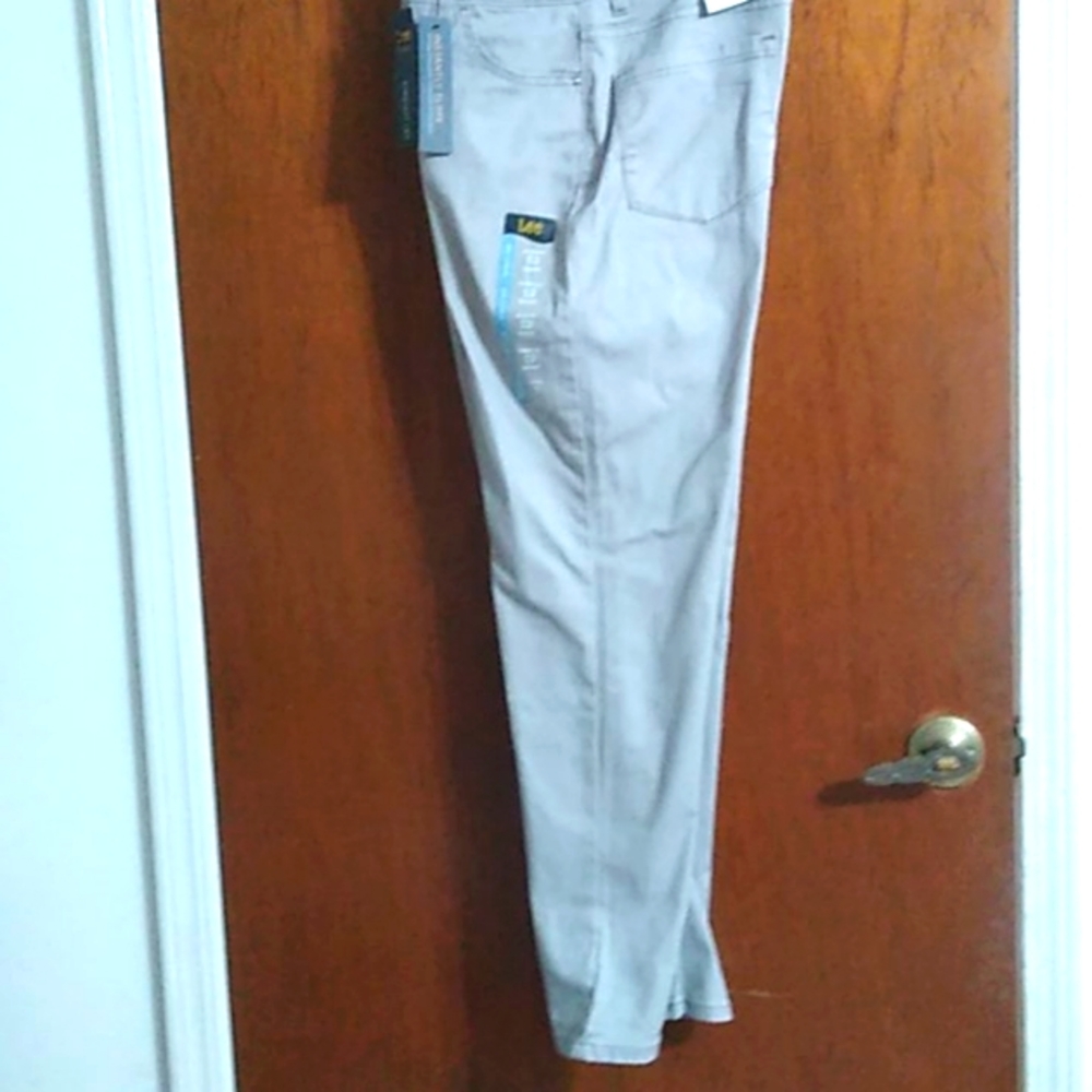 Lee Slims Relaxed Fit